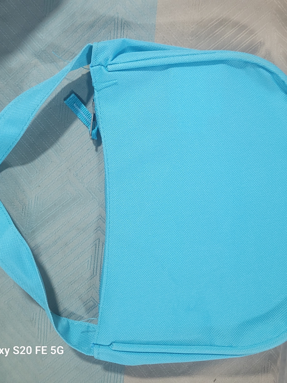 Disney Blue Stitch Kids Bag with Rainbow Accents - Picture 2 of 2